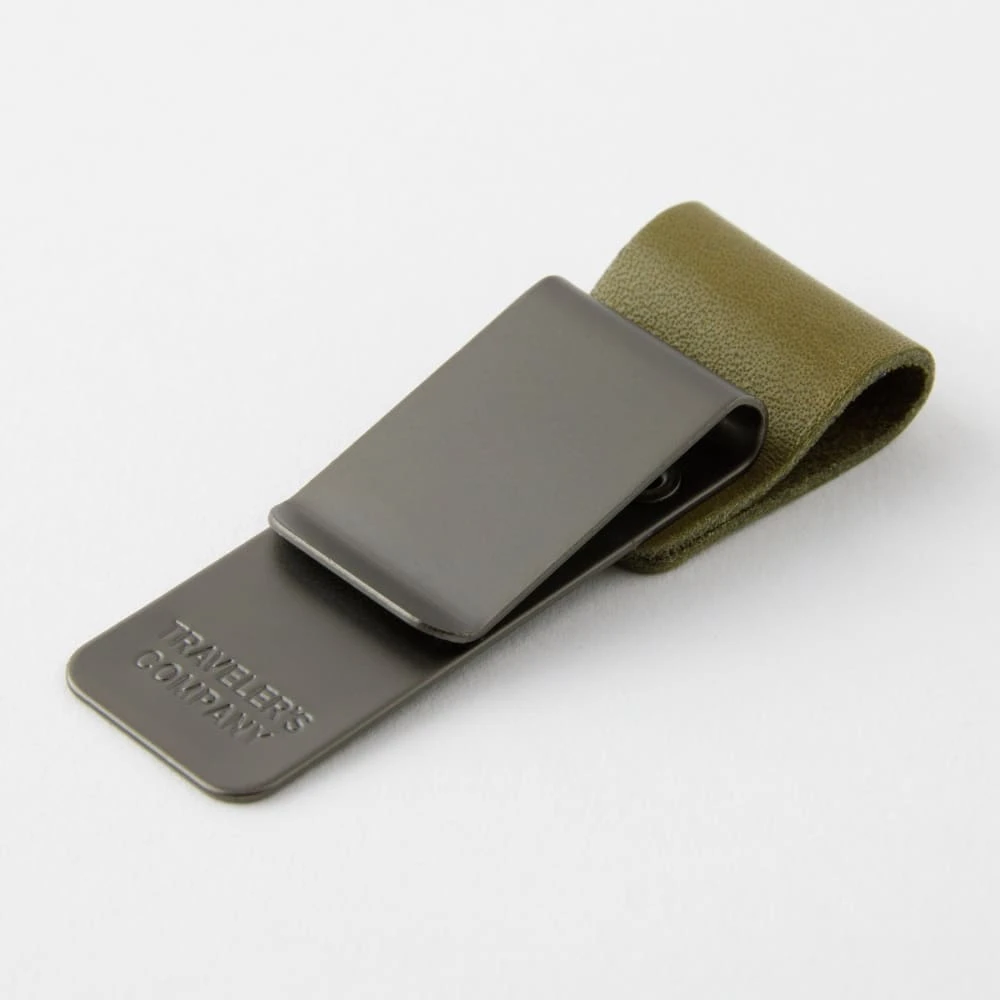 TRAVELER’S Notebook Olive Pen Holder 5 TRAVELER’S Notebook Olive Pen Holder - Image 5